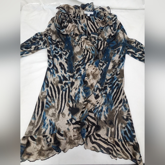 Alberto Makali Front Ruffle Jacket w/Abstract Animal print Fabric.  Medium - Picture 5 of 10